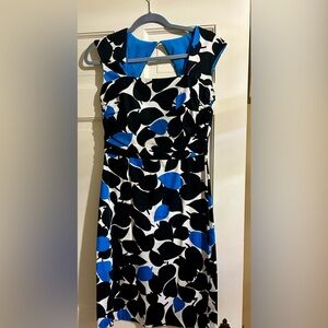 DONNA RICCO DRESS SZ 4 ABSTRACT LEAF PATTERN
